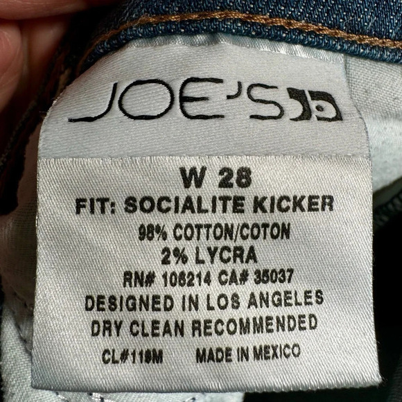 JOE'S JEANS SOCIALITE KICKER STRAIGHT CROPPED JEANS IN HARVEY WASH 28 - Picture 3 of 5